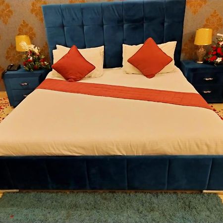 Westin Suites Lahore Room photo
